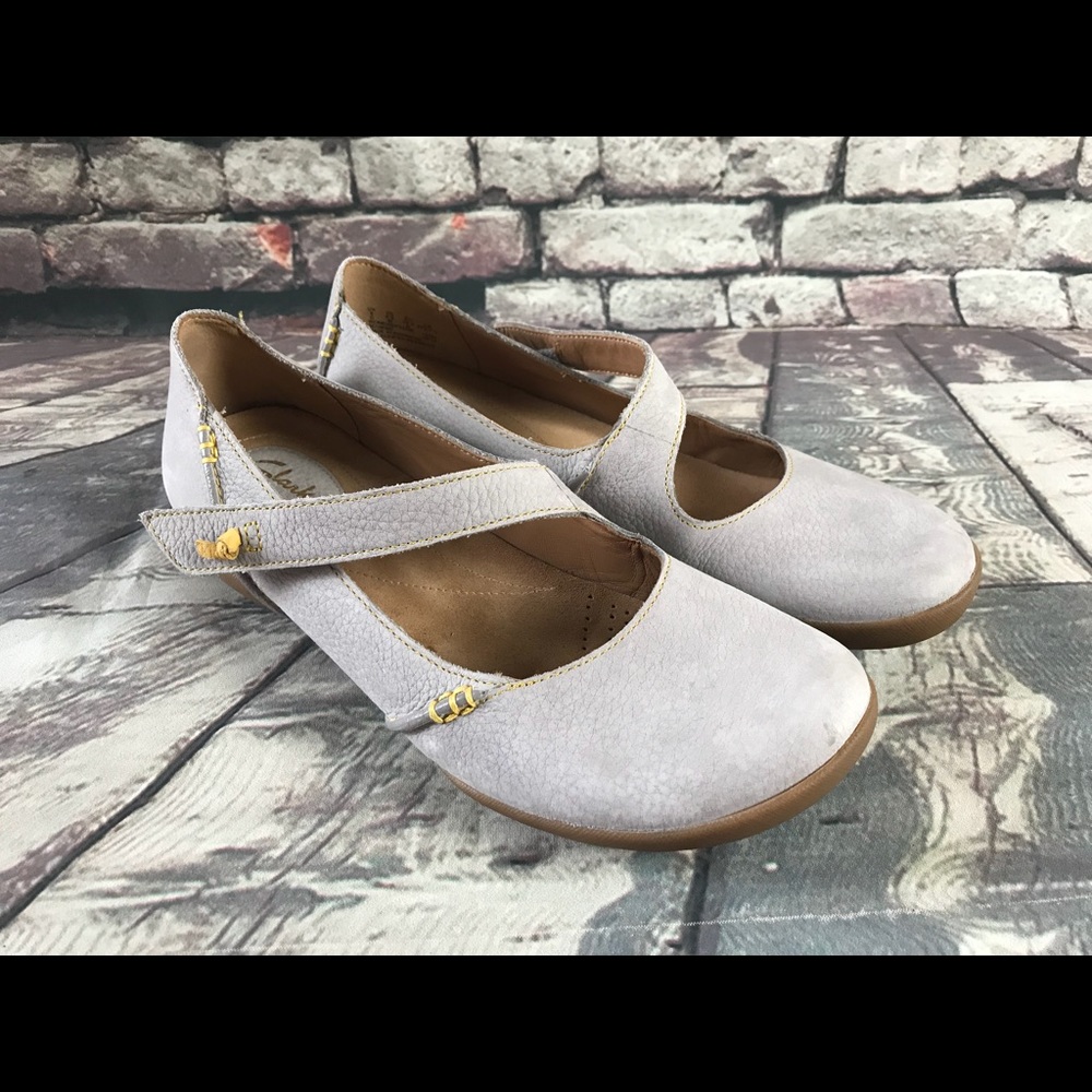 Clark's Artisan Flats